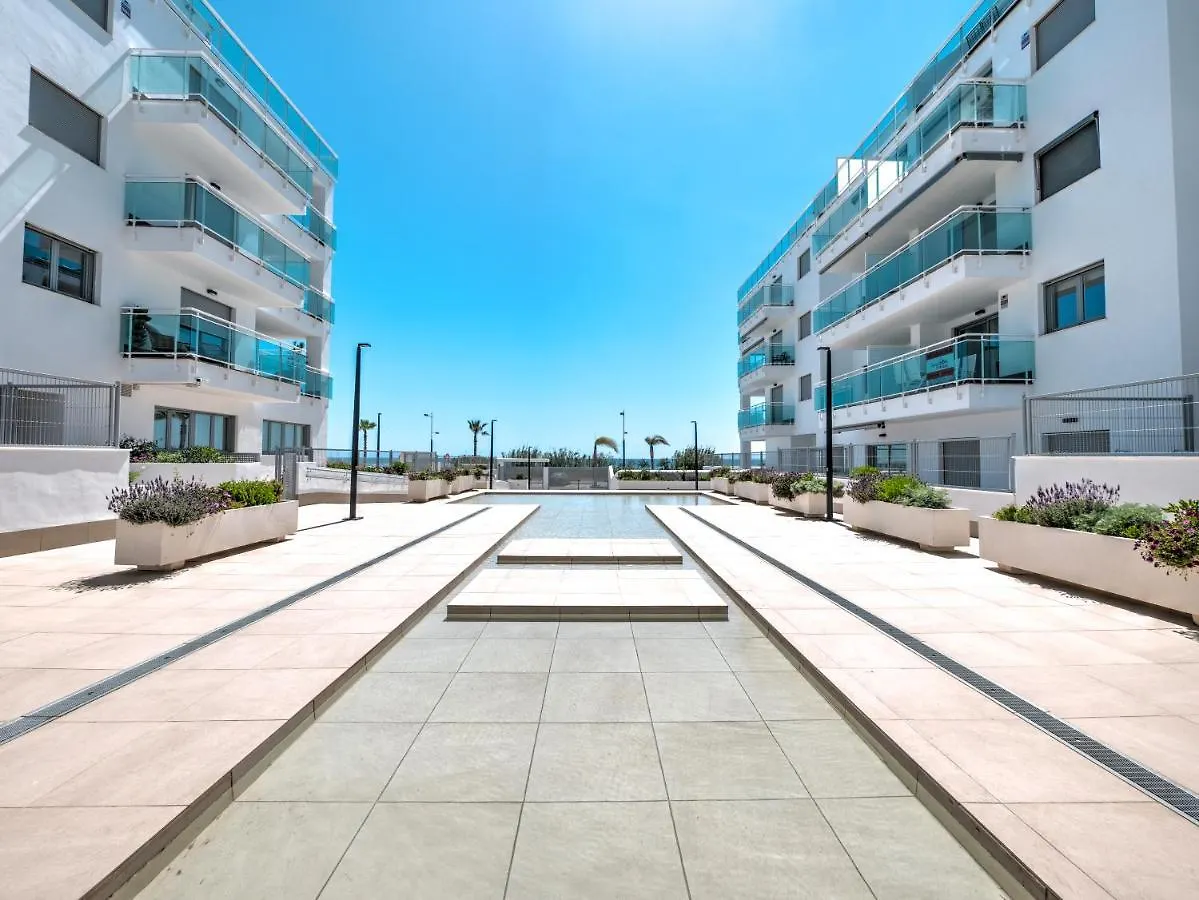 New Beach Front Apartment With Large Balcony Torrox España